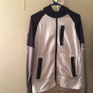 American eagle zip up